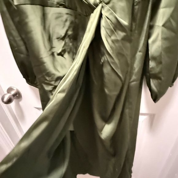 SHEIN Olive Green Curve Dress - Picture 4 of 7